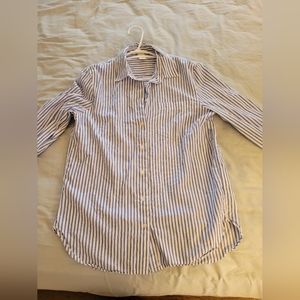 H&M button down shirt size XS